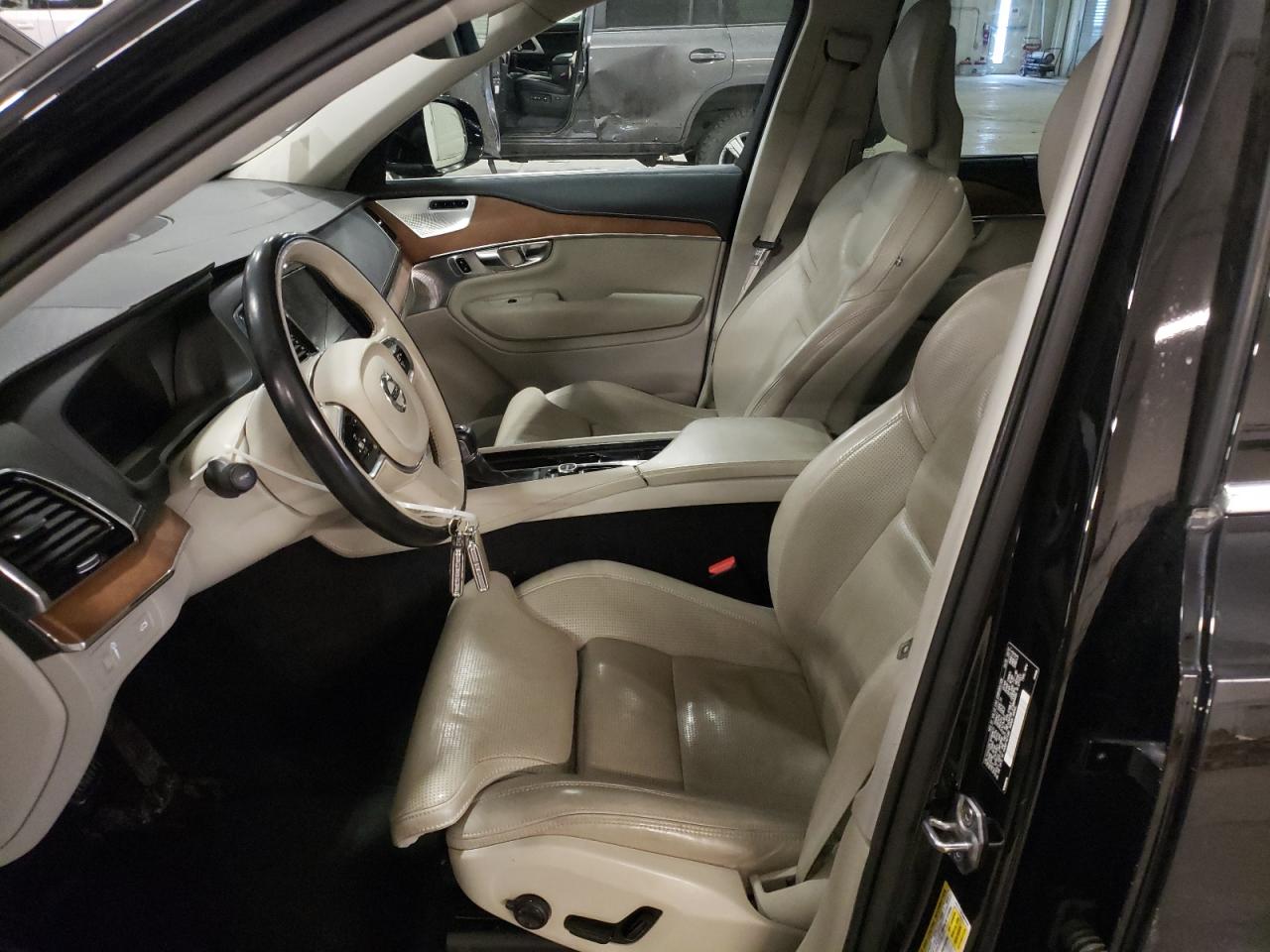2017 Volvo XC90 - Image 7