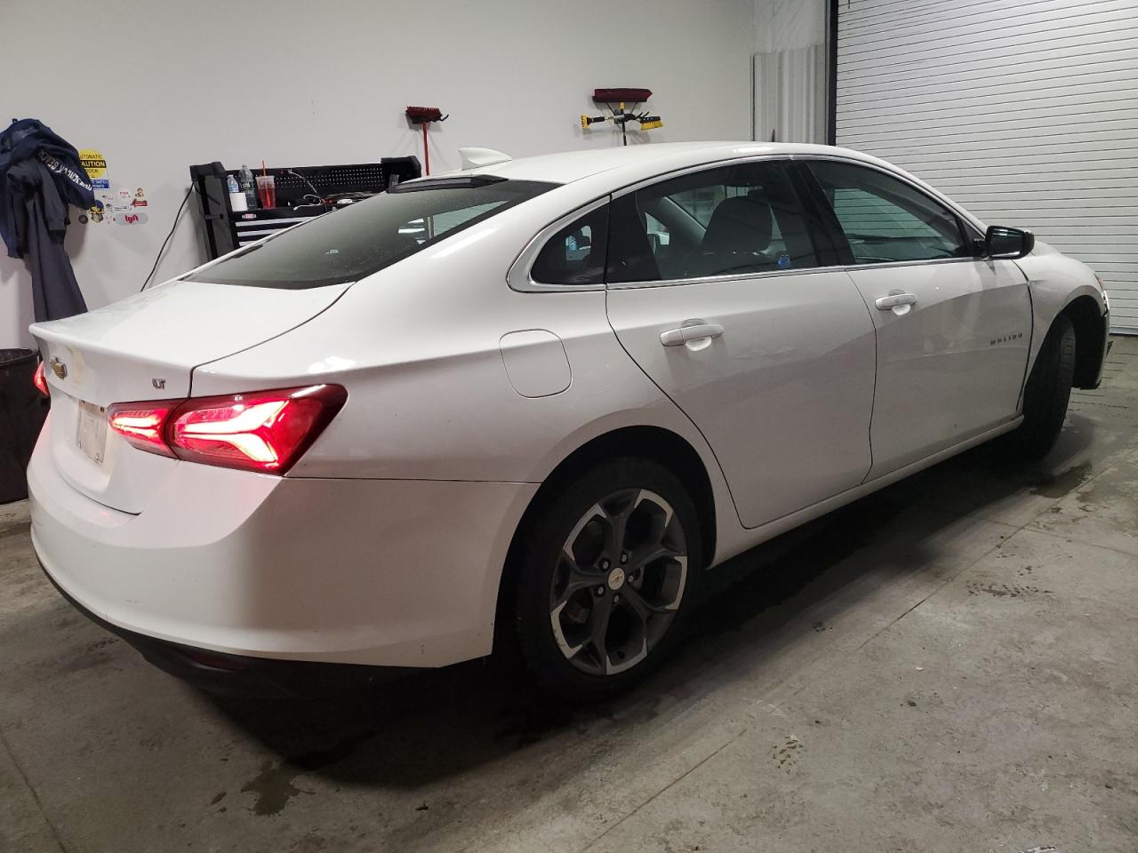 2022 Chevrolet Malibu - Image 3