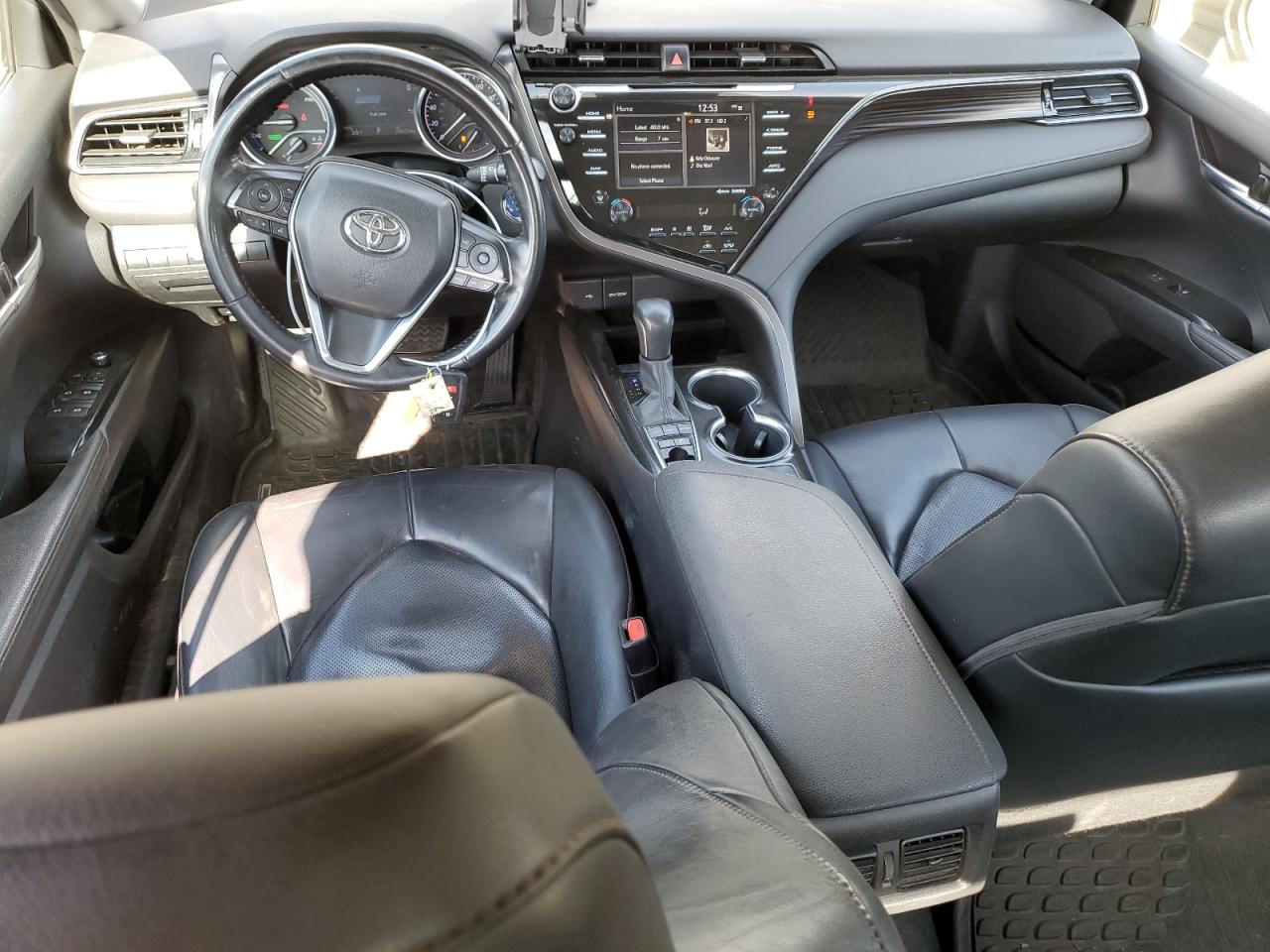 2020 Toyota Camry - Image 8