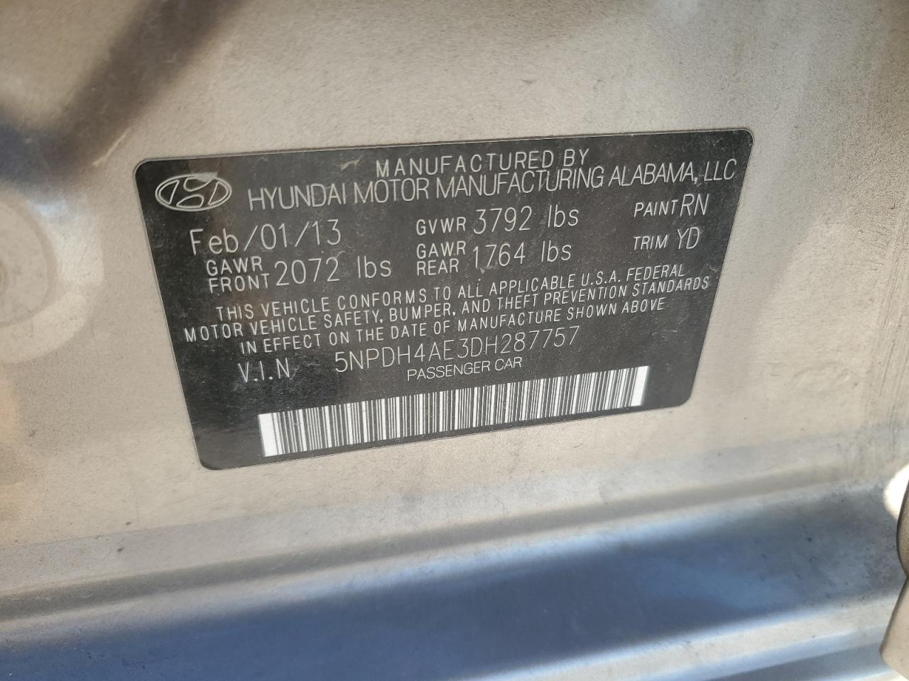 2013 Hyundai Elantra - Image 12