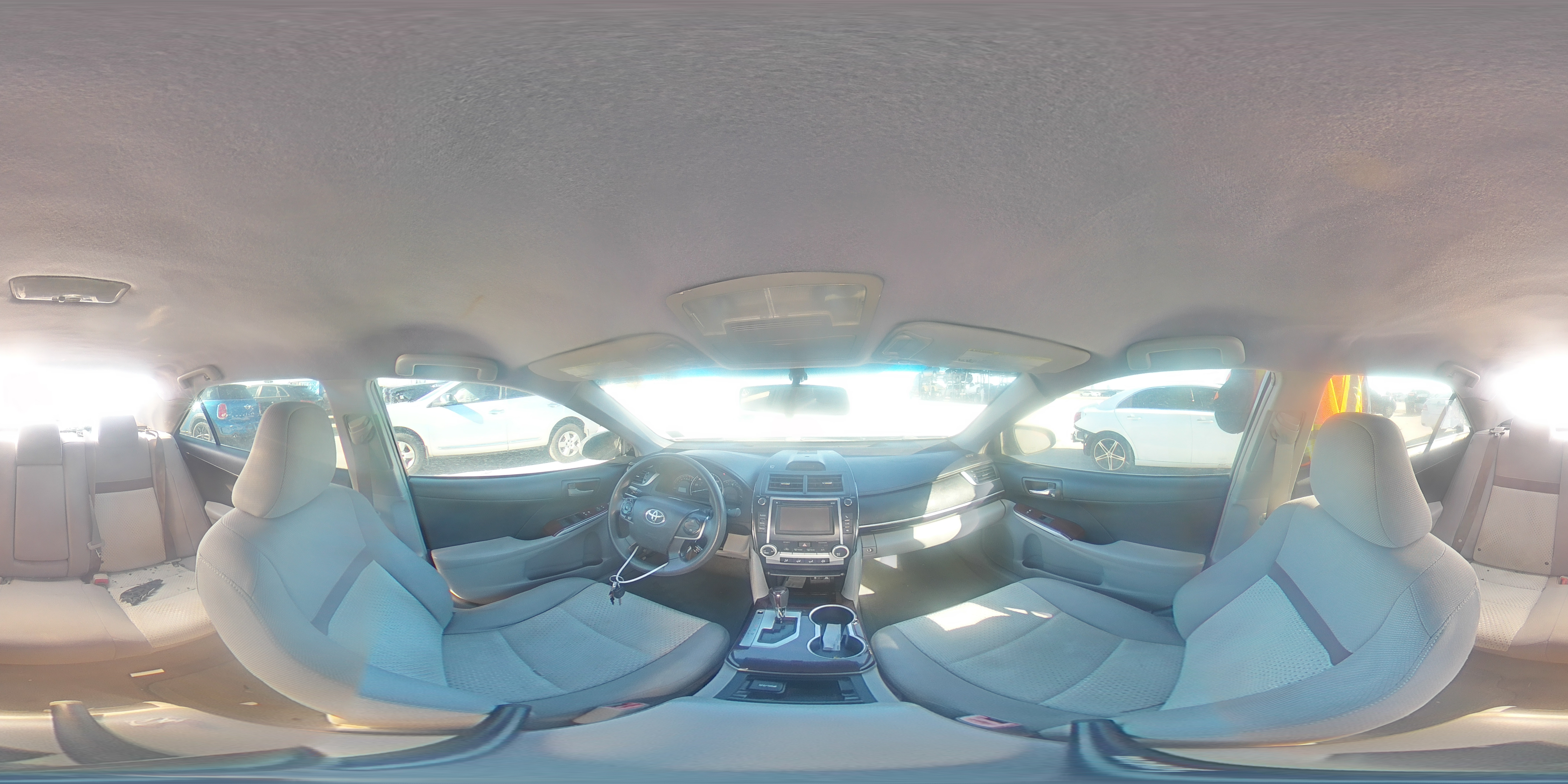 2013 Toyota Camry - Image 13
