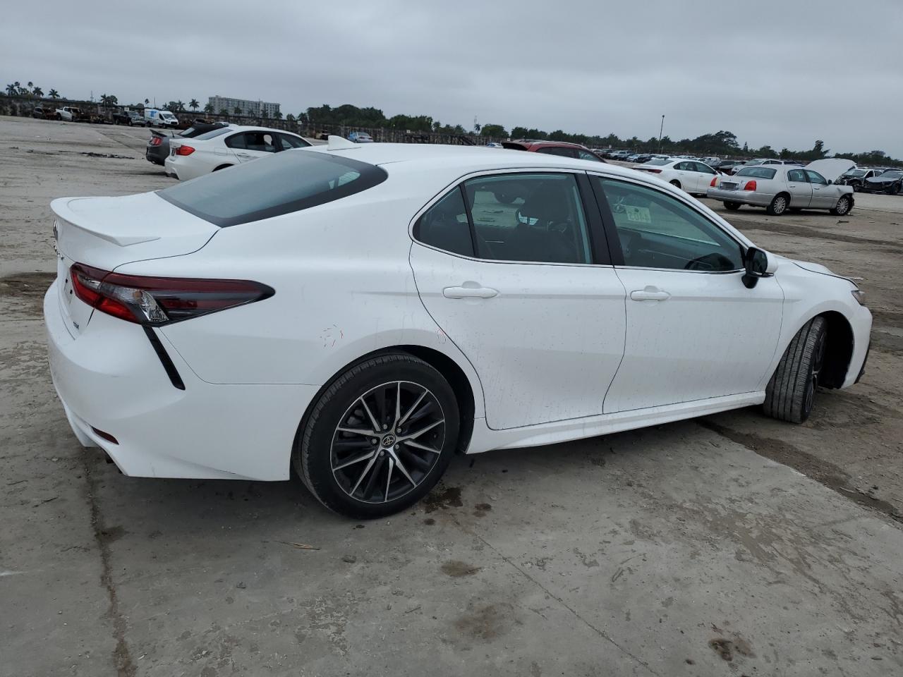 2024 Toyota Camry - Image 3