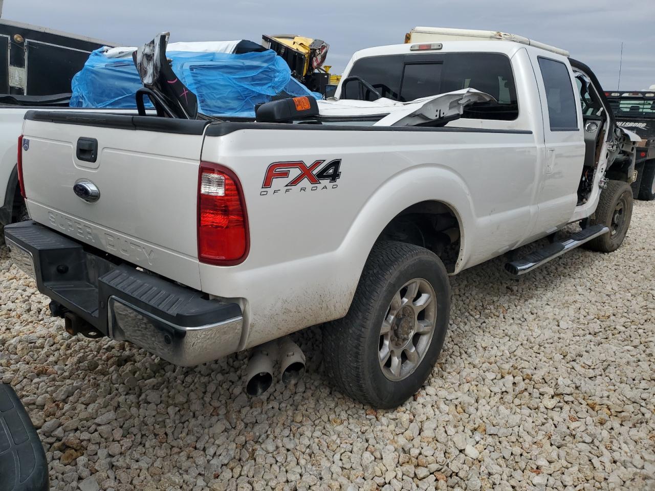2015 Ford F350 - Image 3