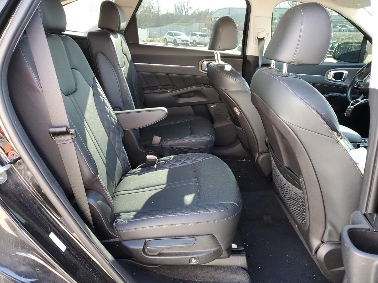 2021 Kia Sorento - Image 11