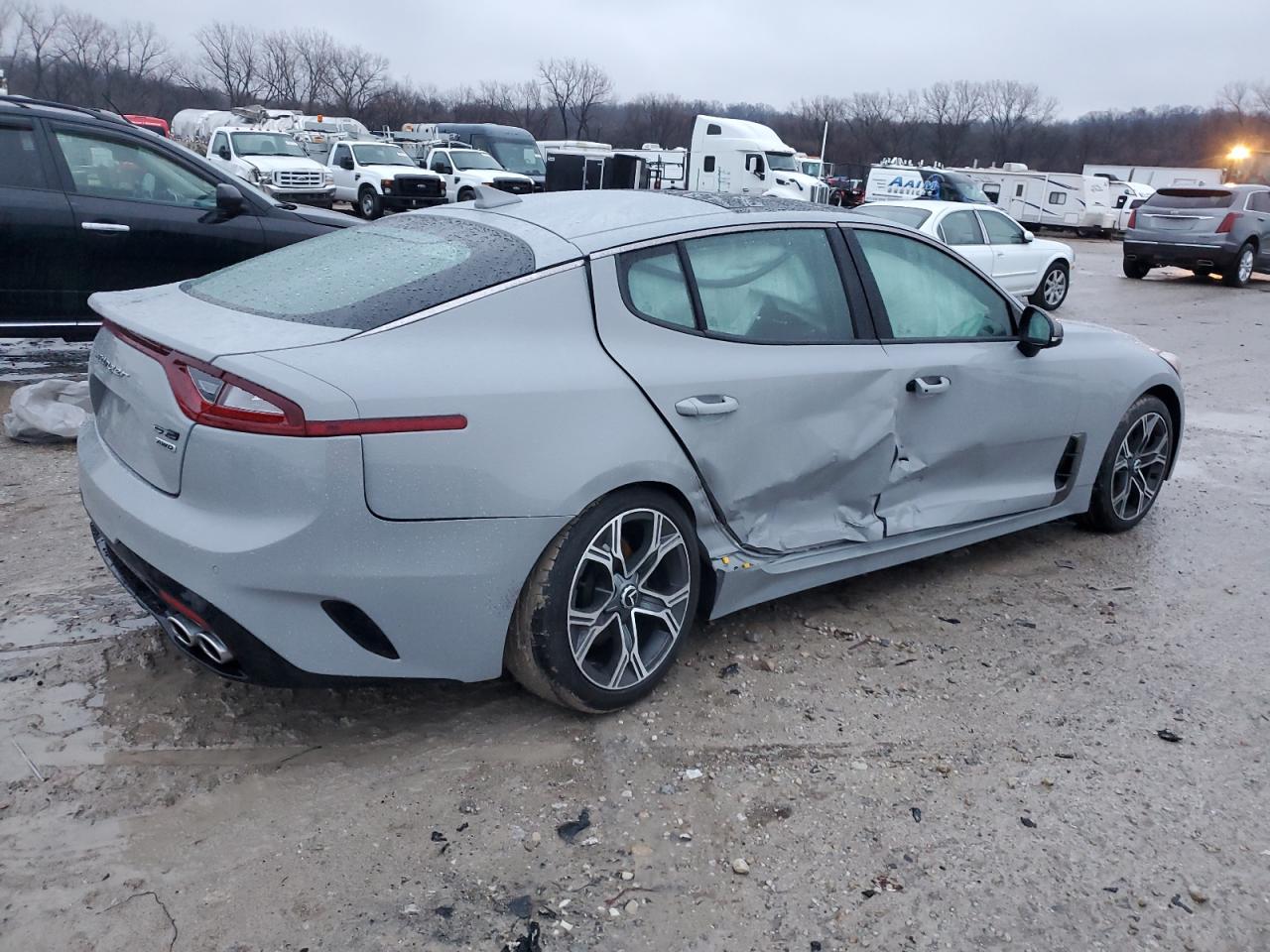 2021 Kia Stinger - Image 3