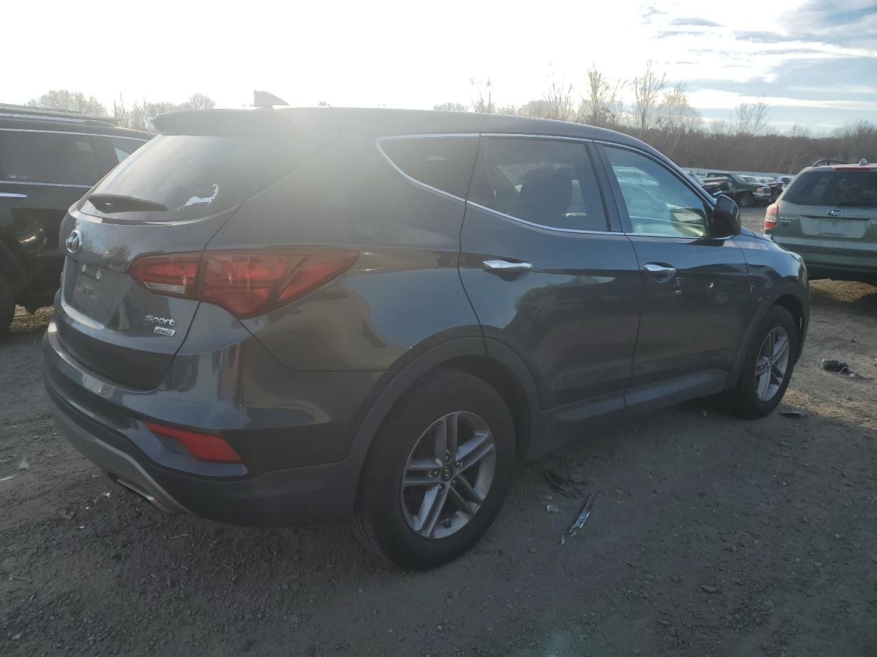 2017 Hyundai Santa Fe - Image 3