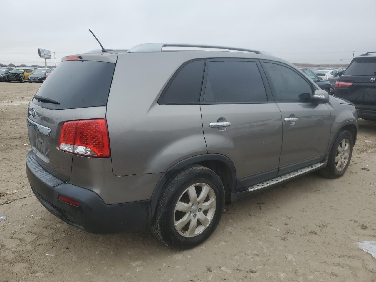 2013 Kia Sorento - Image 3