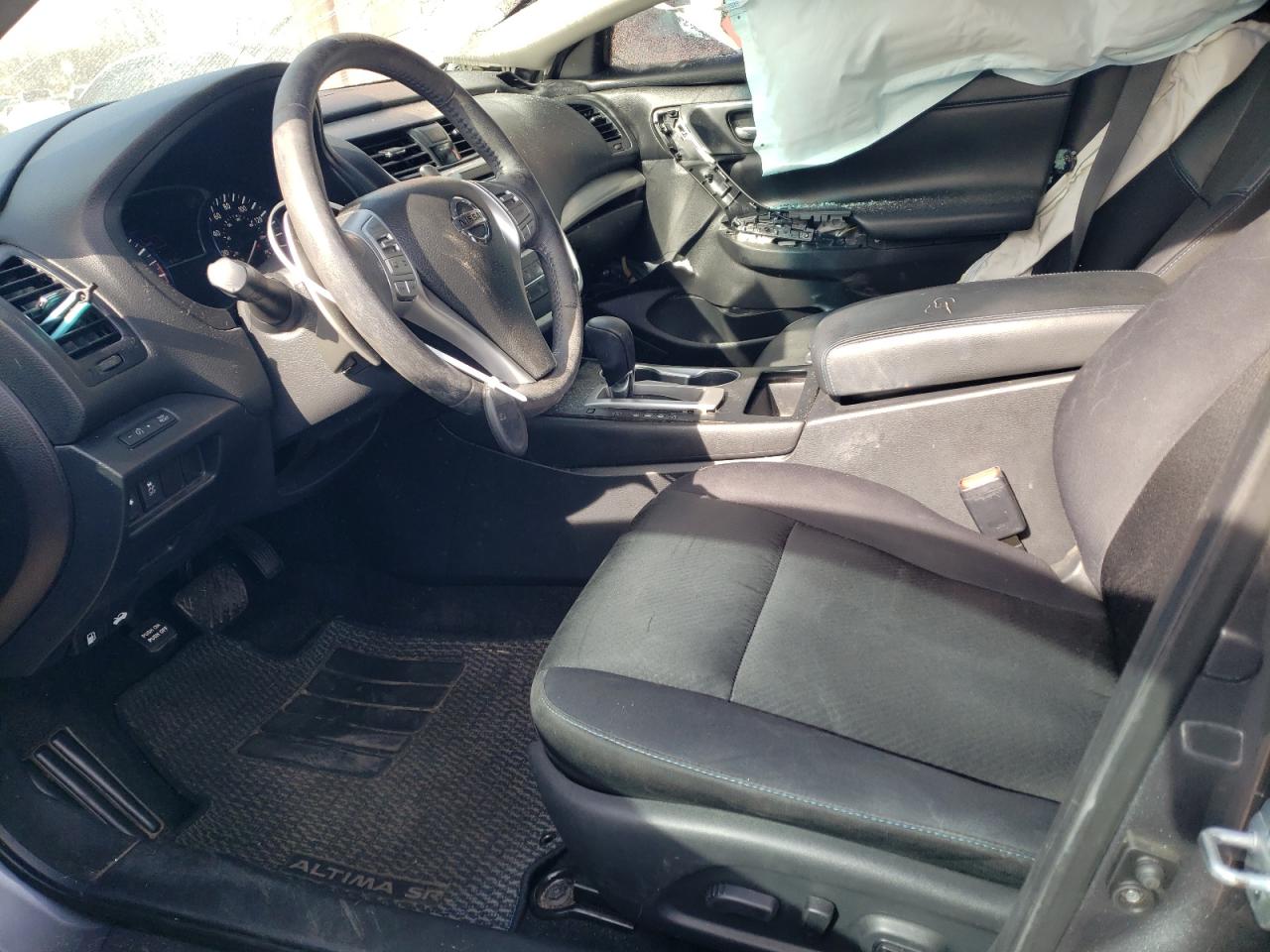 2017 Nissan Altima - Image 7