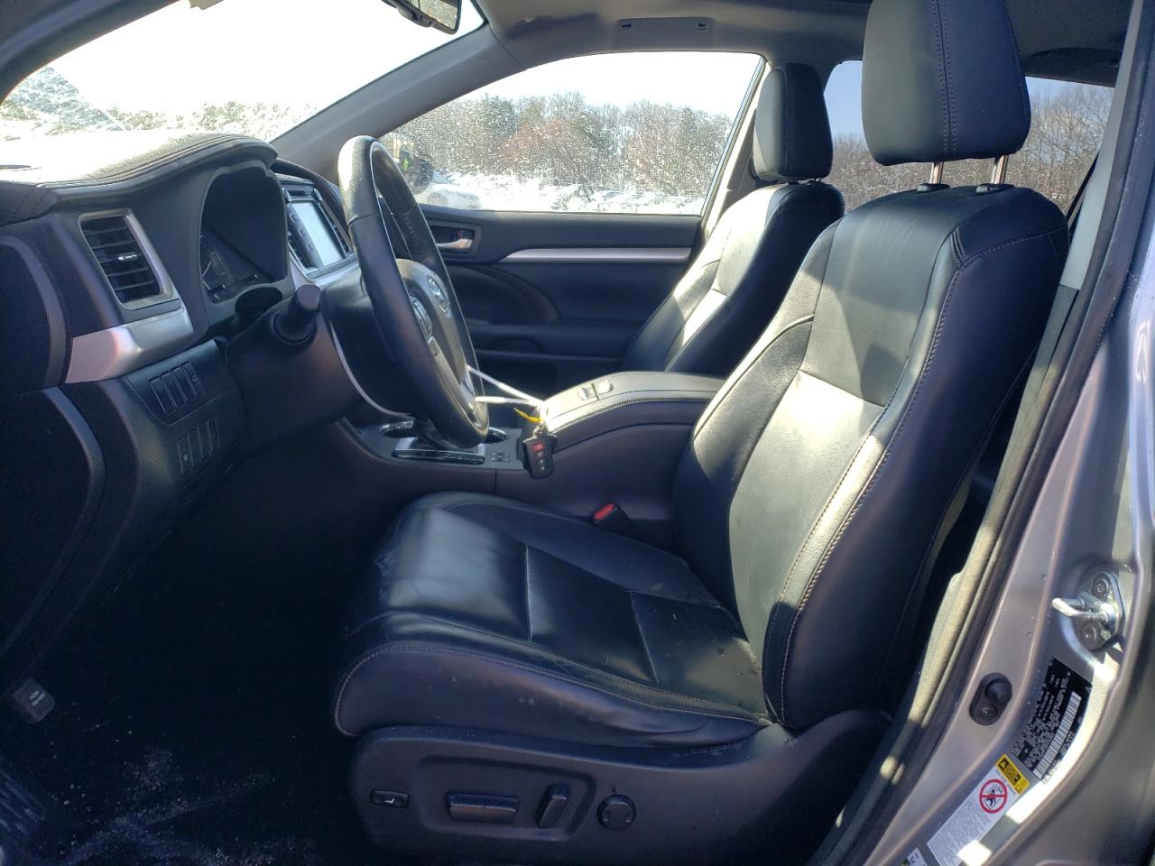 2015 Toyota Highlander - Image 7