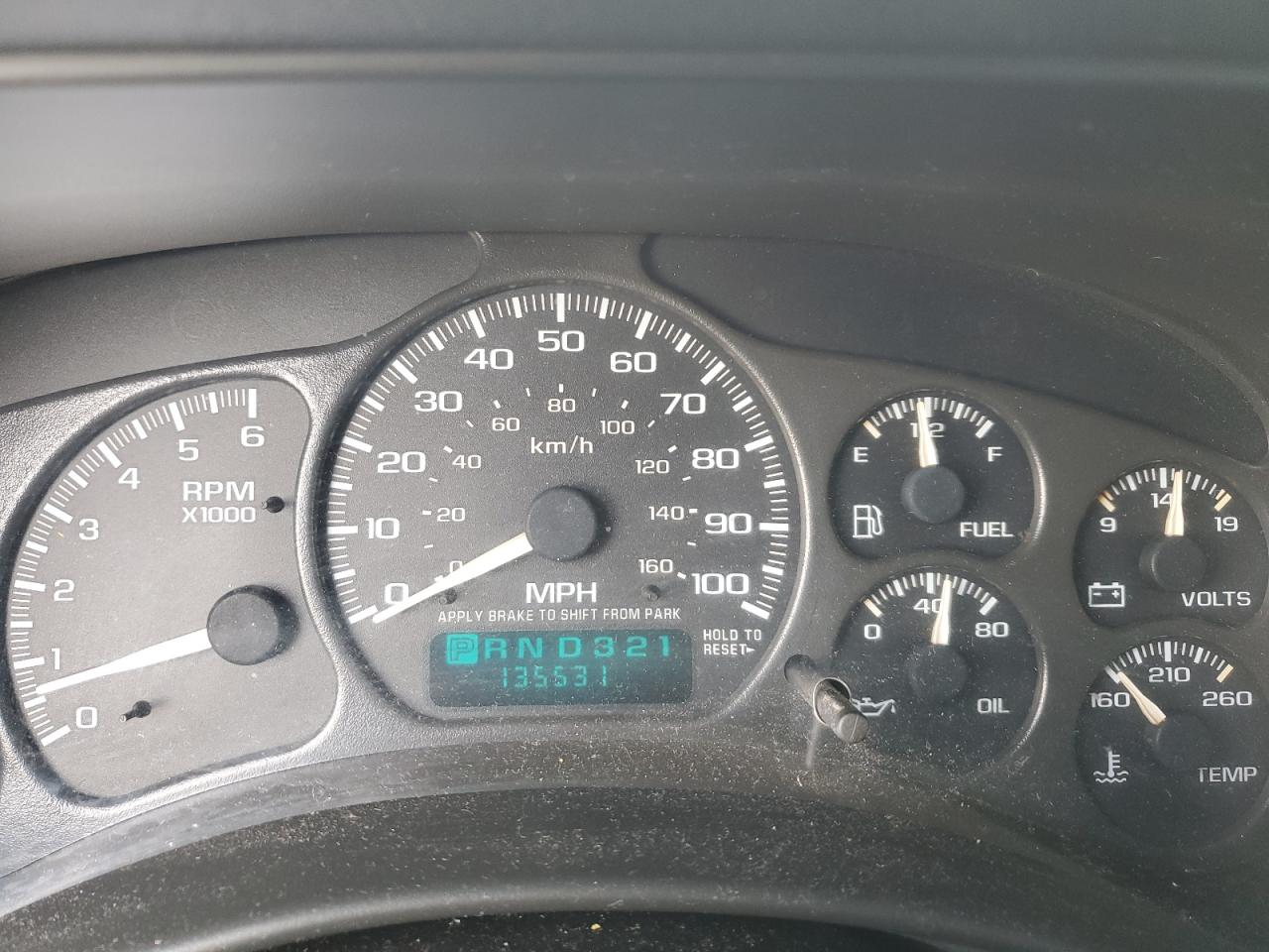 2002 Chevrolet Silverado - Image 9