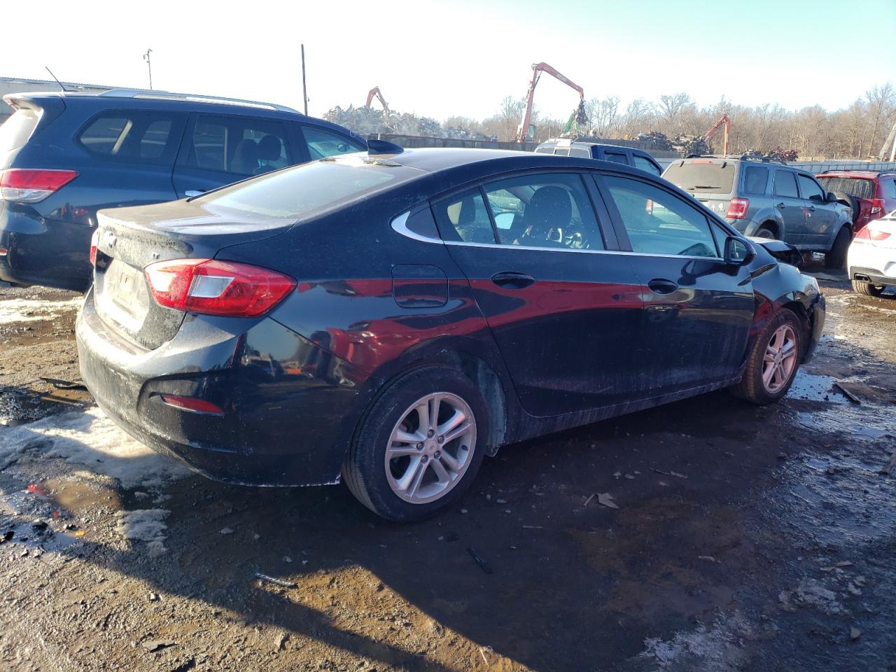2018 Chevrolet Cruze - Image 3