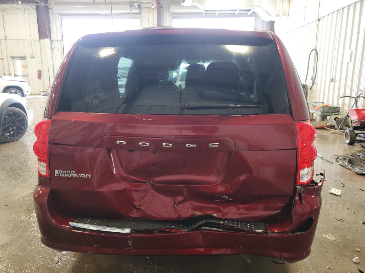 2017 Dodge Caravan - Image 6