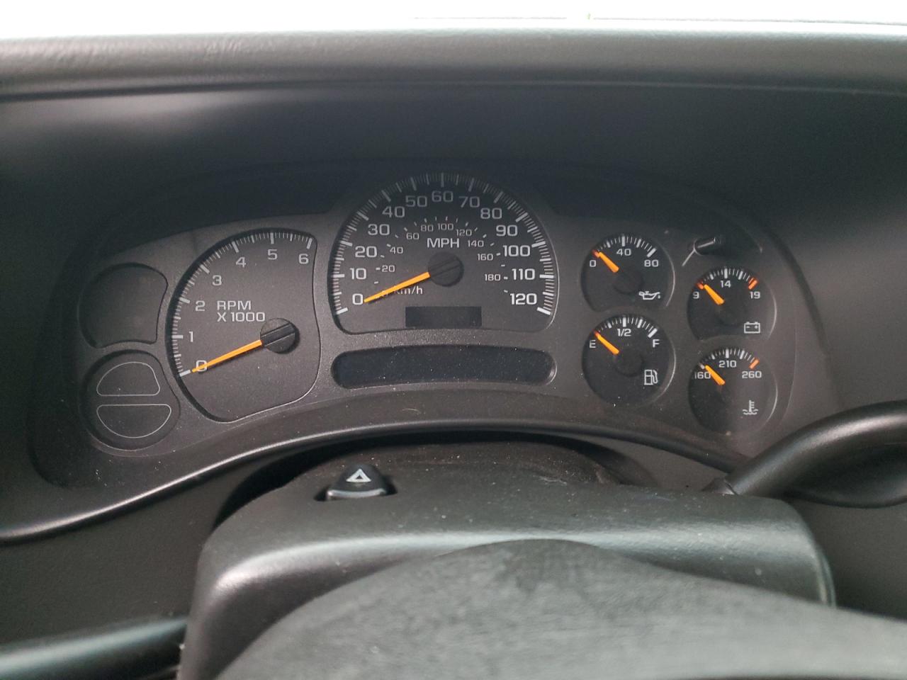 2004 Chevrolet Avalanche - Image 9