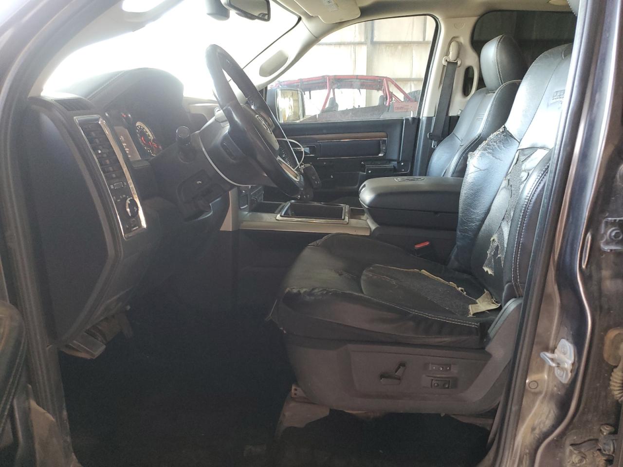 2014 RAM 1500 - Image 7
