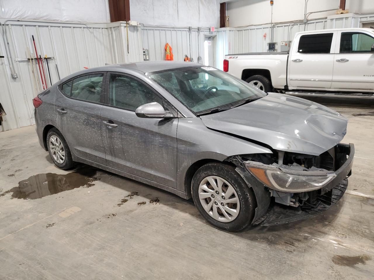 2017 Hyundai Elantra - Image 4