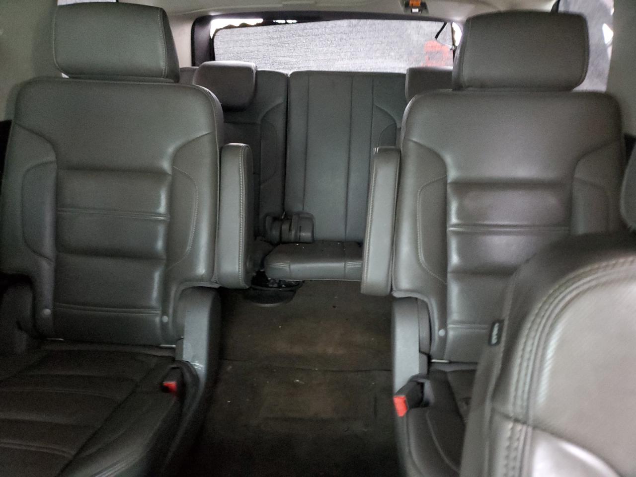 2015 GMC Yukon - Image 10