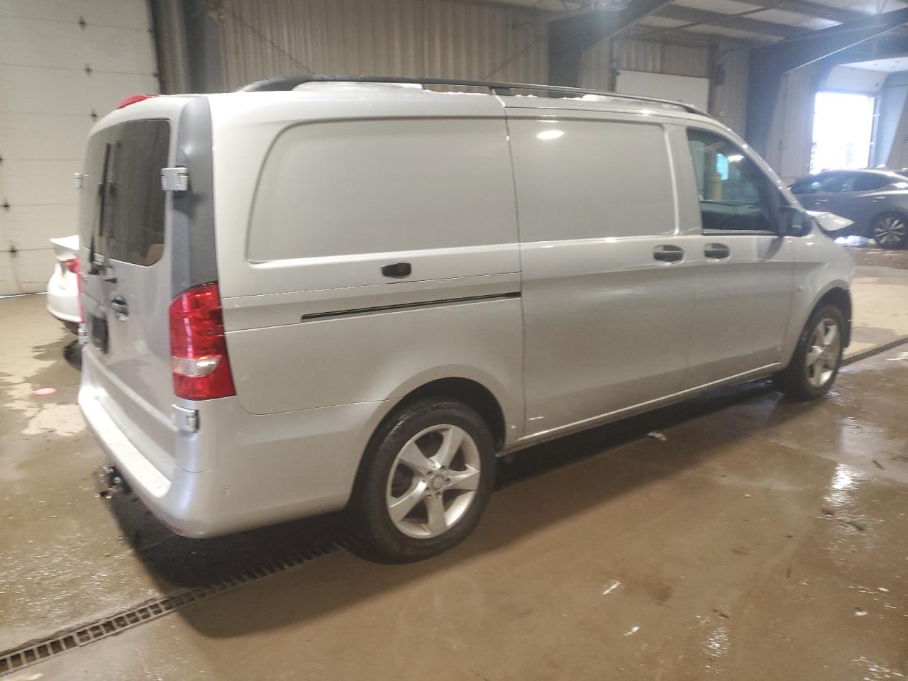 2017 Mercedes-Benz Metris - Image 3