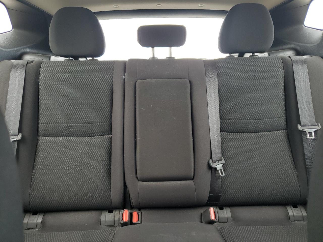 2017 Nissan Rogue - Image 10