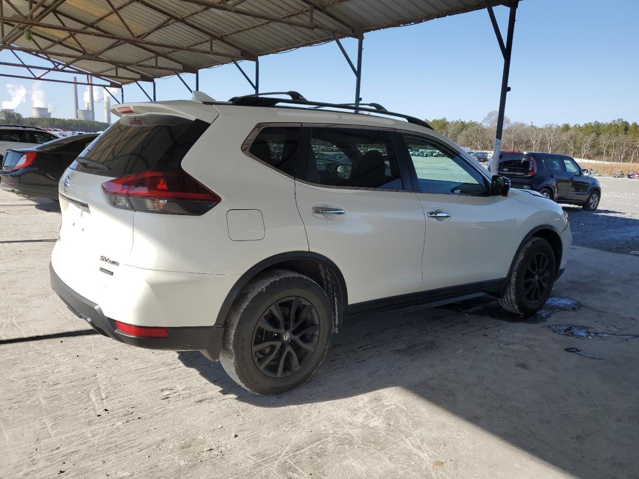 2018 Nissan Rogue - Image 3