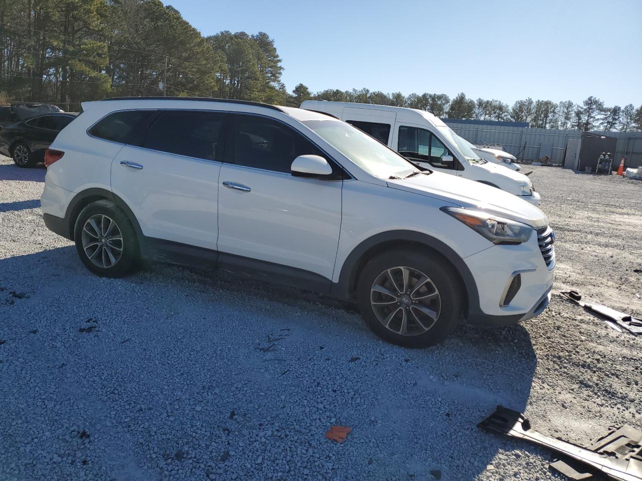 2017 Hyundai Santa Fe - Image 4