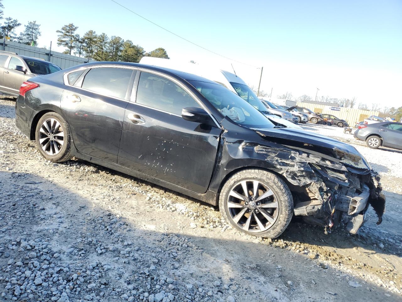 2016 Nissan Altima - Image 4