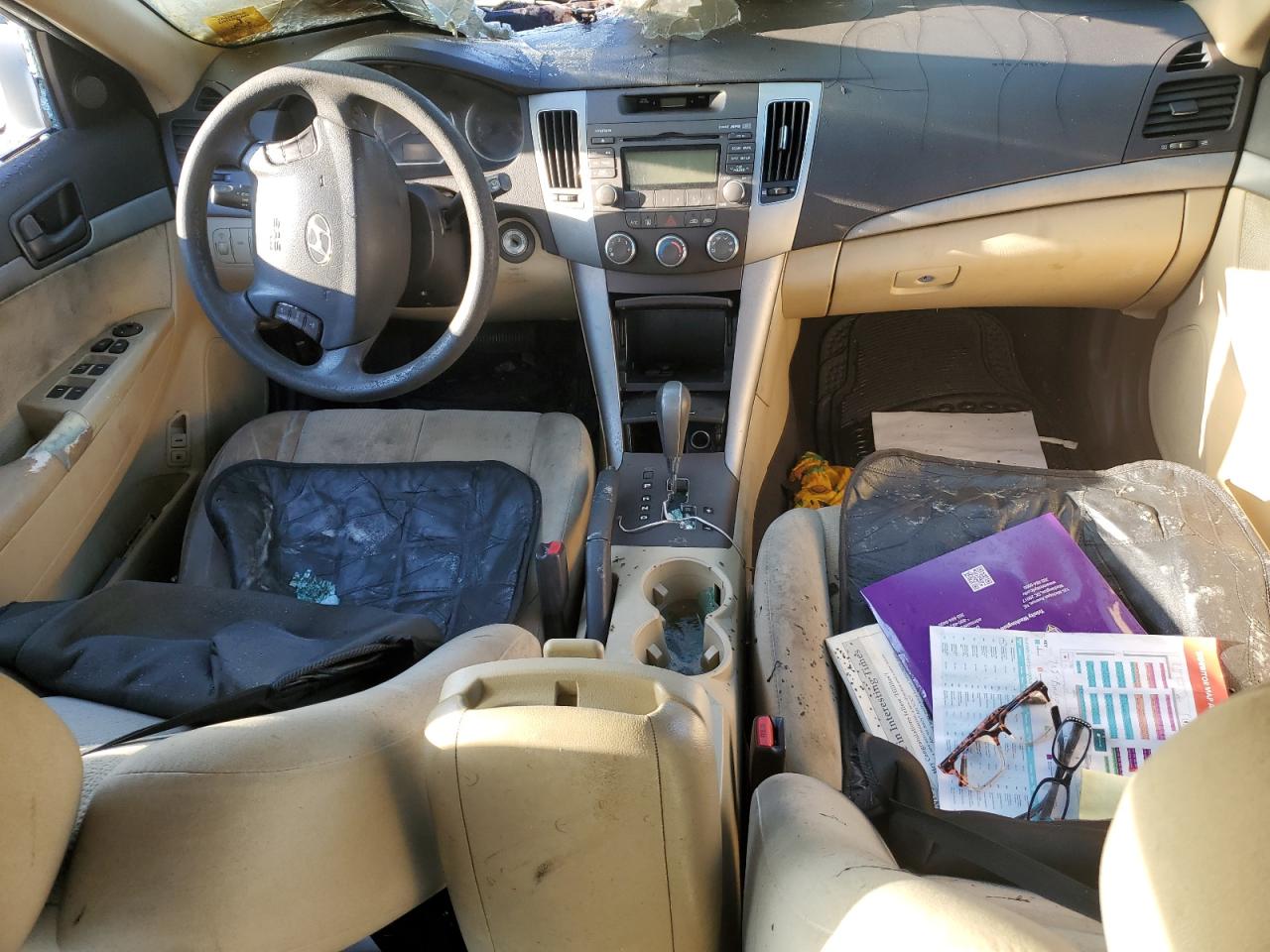 2010 Hyundai Sonata - Image 8