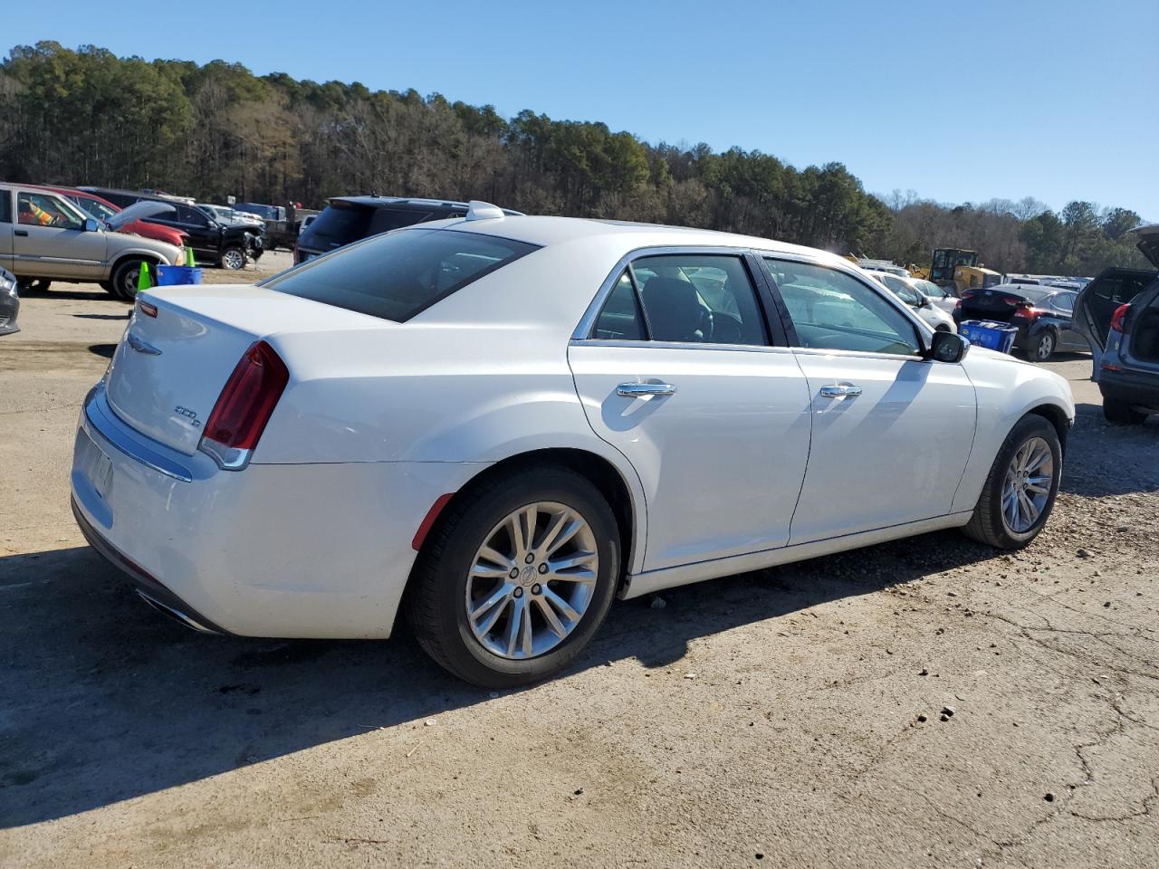 2016 Chrysler 300 - Image 3