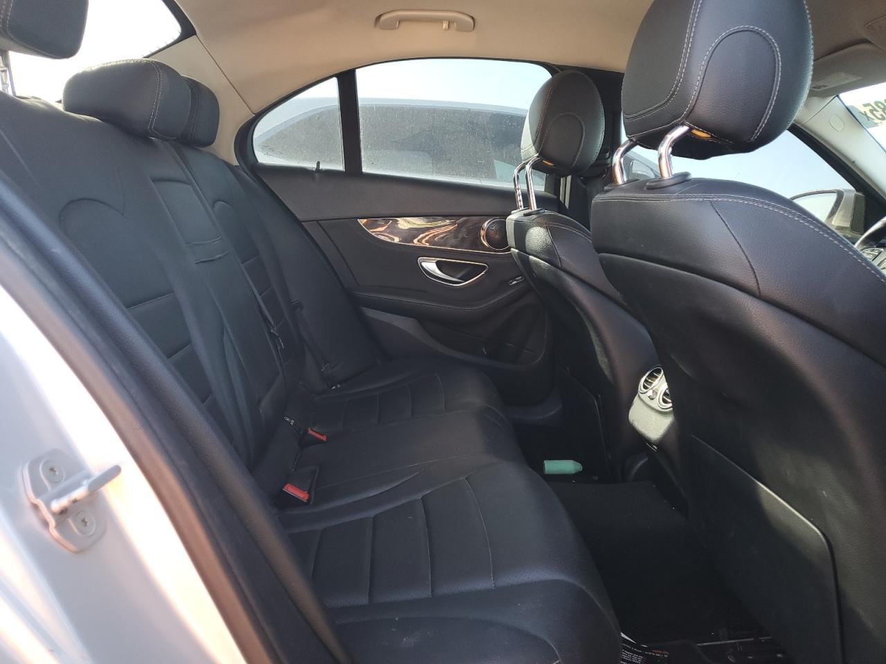 2015 Mercedes-Benz C 300 VIN: 55SWF4JB5FU086236 Lot: 63113135