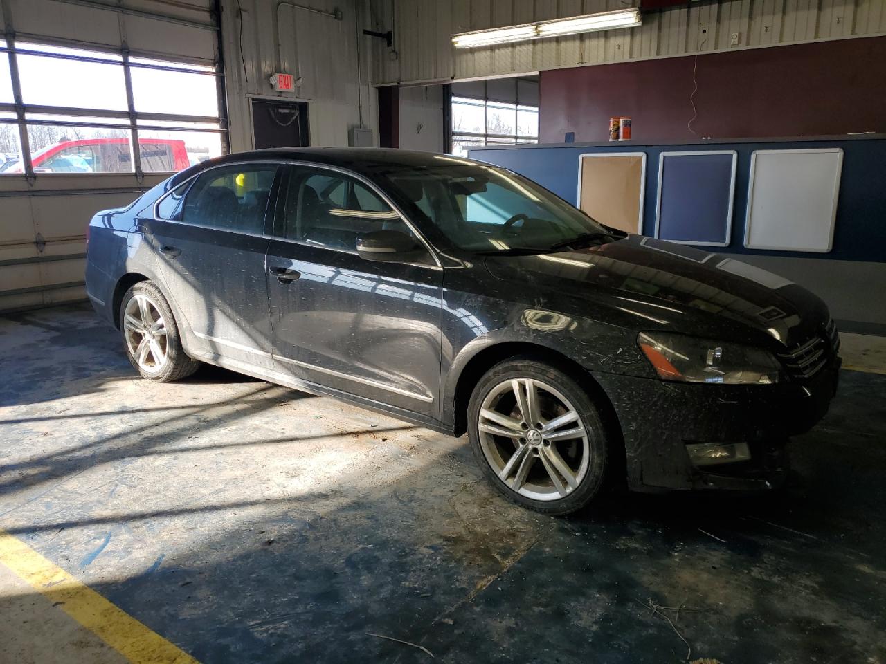 2015 Volkswagen Passat - Image 4