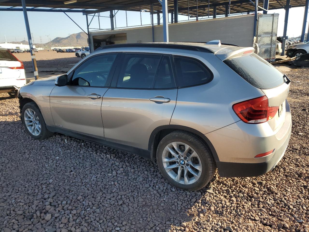 2015 BMW X1 - Image 2
