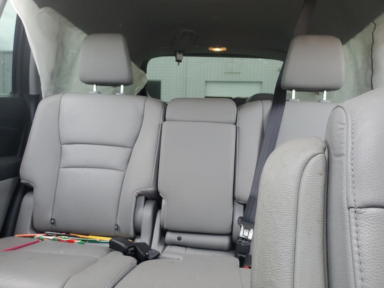 2017 Honda Pilot - Image 10