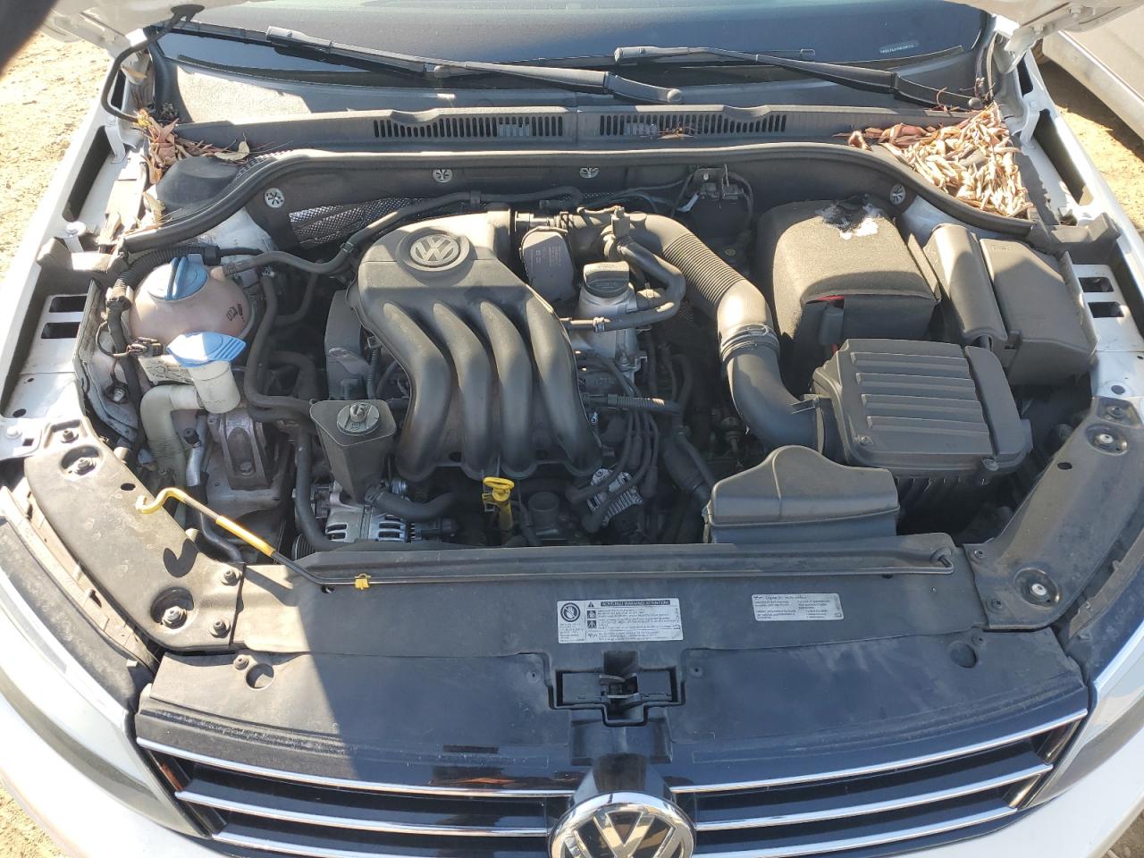 2015 Volkswagen Jetta - Image 11