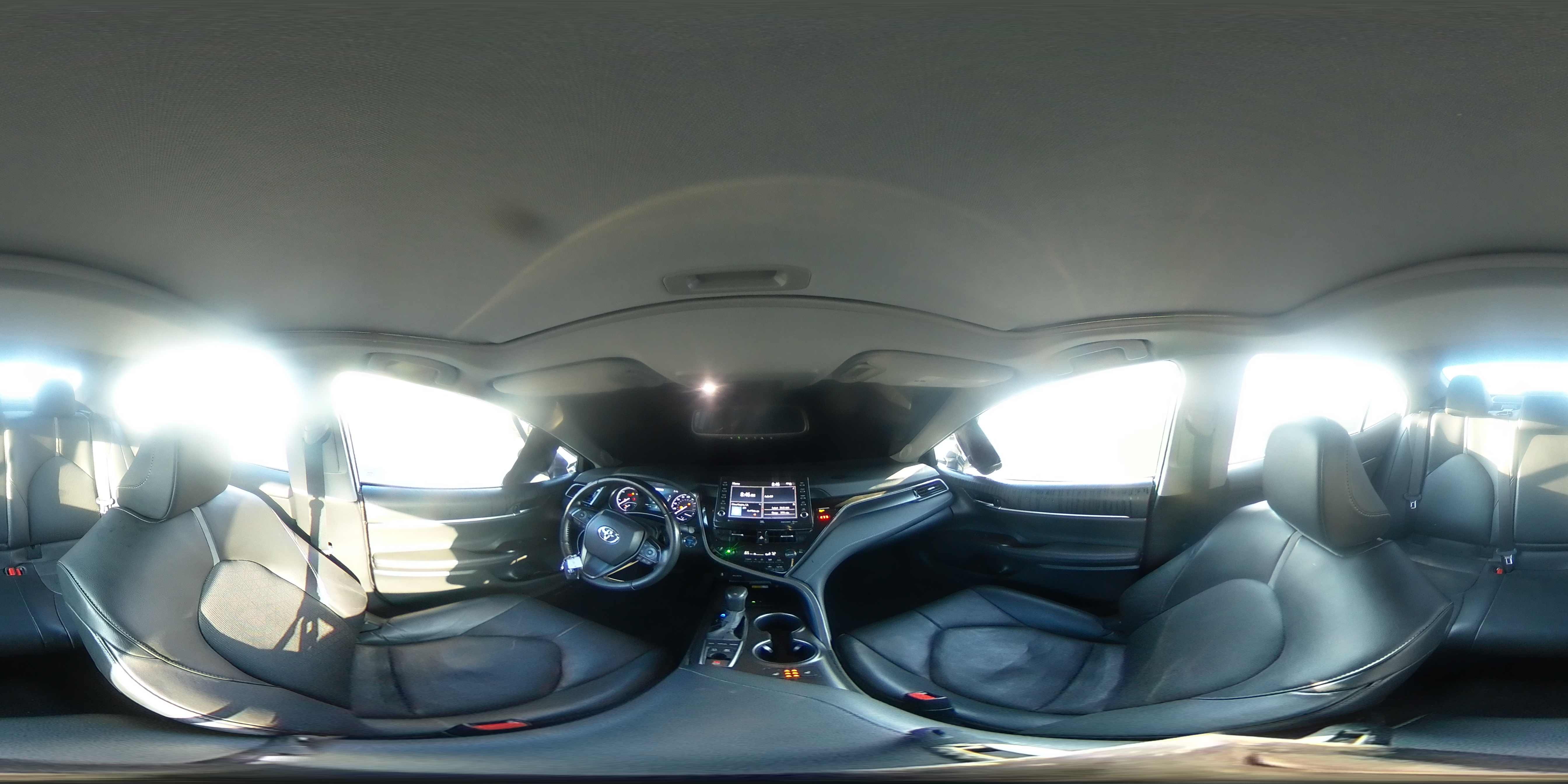 2022 Toyota Camry - Image 13