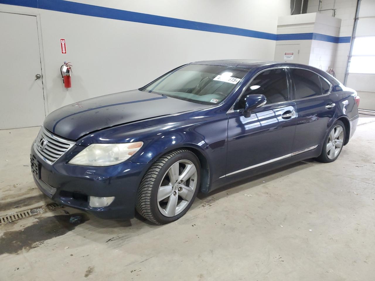 2011 Lexus LS - Image 1