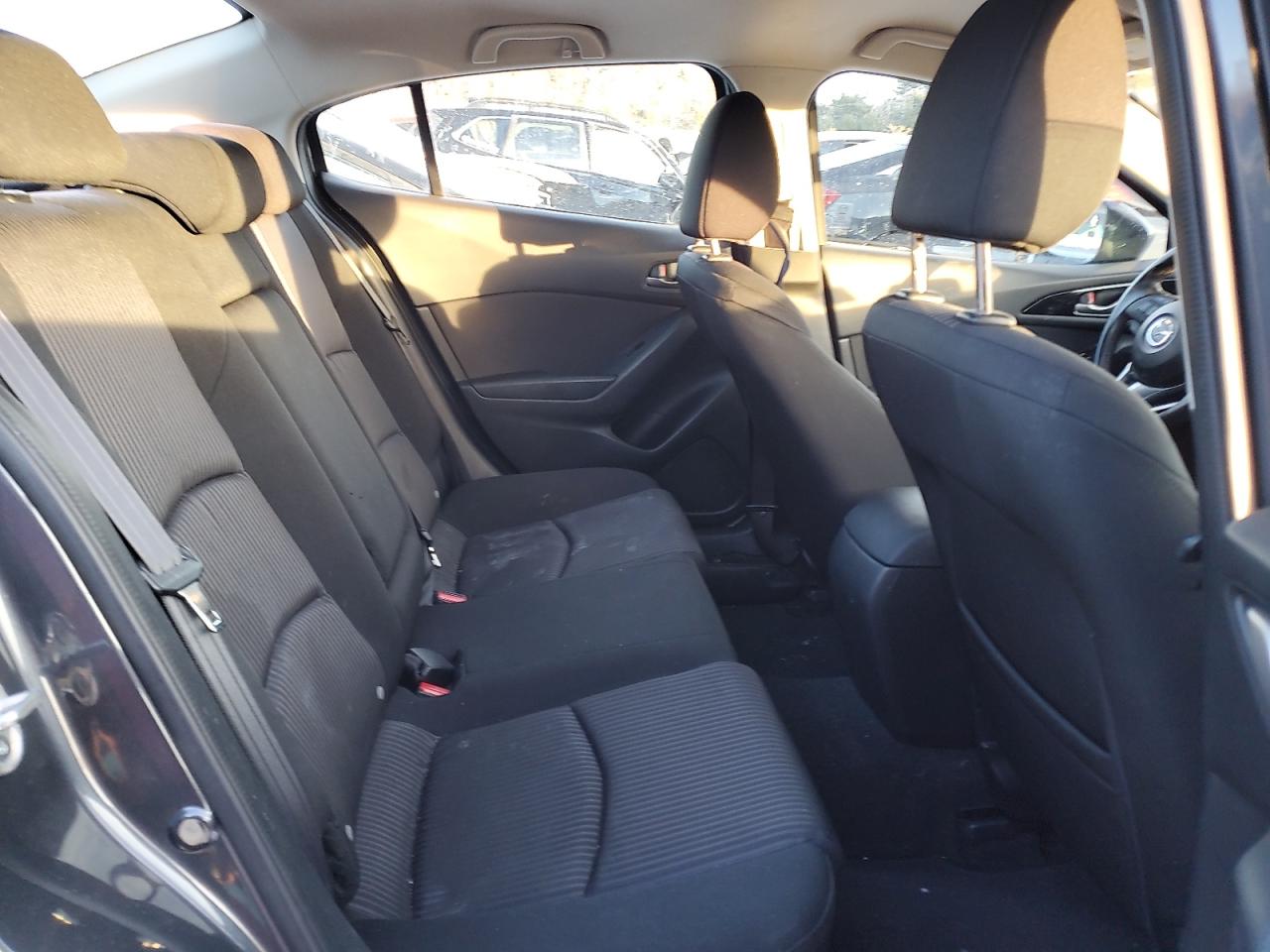 2014 Mazda 3 - Image 10