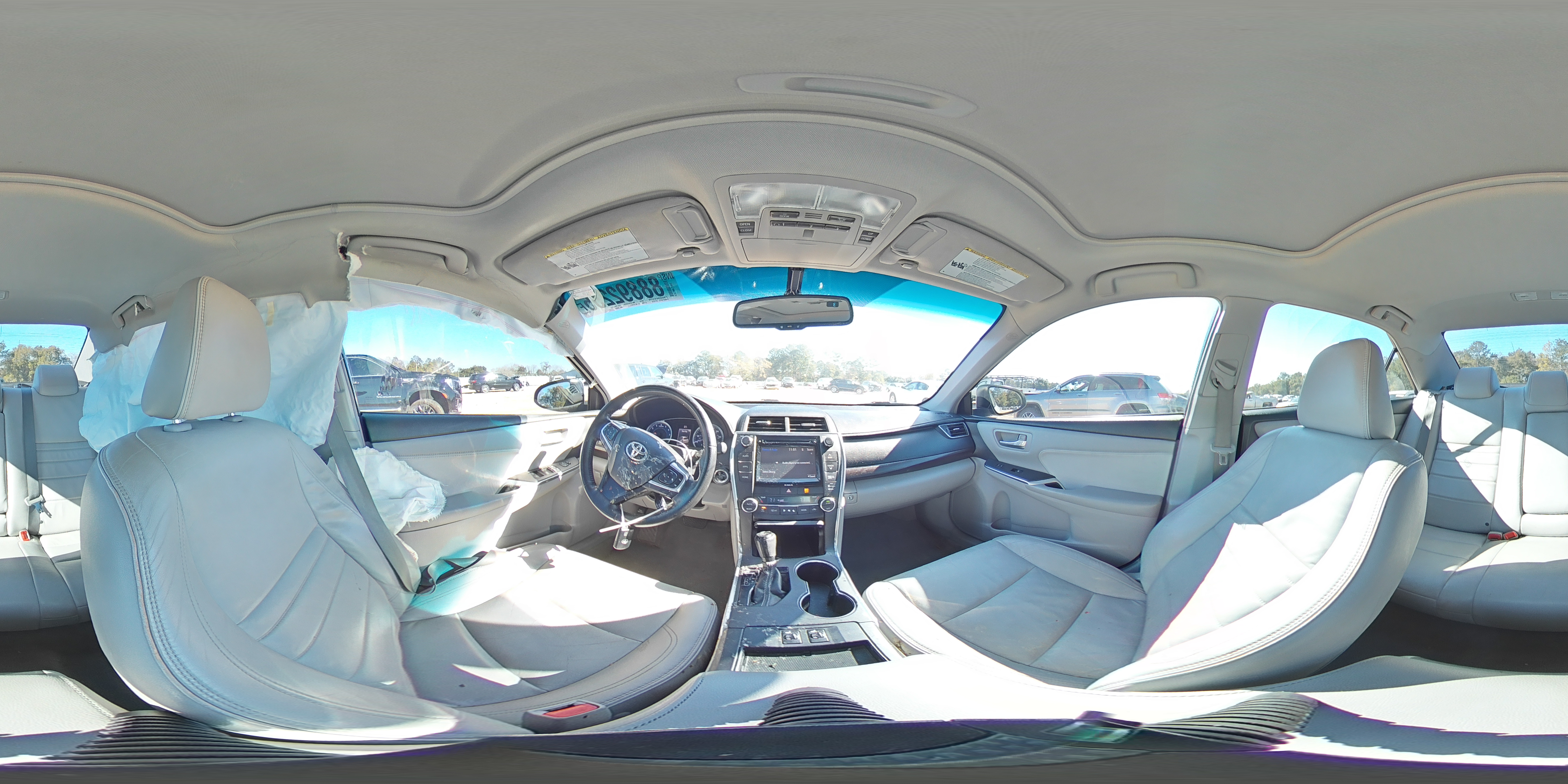 2016 Toyota Camry - Image 12