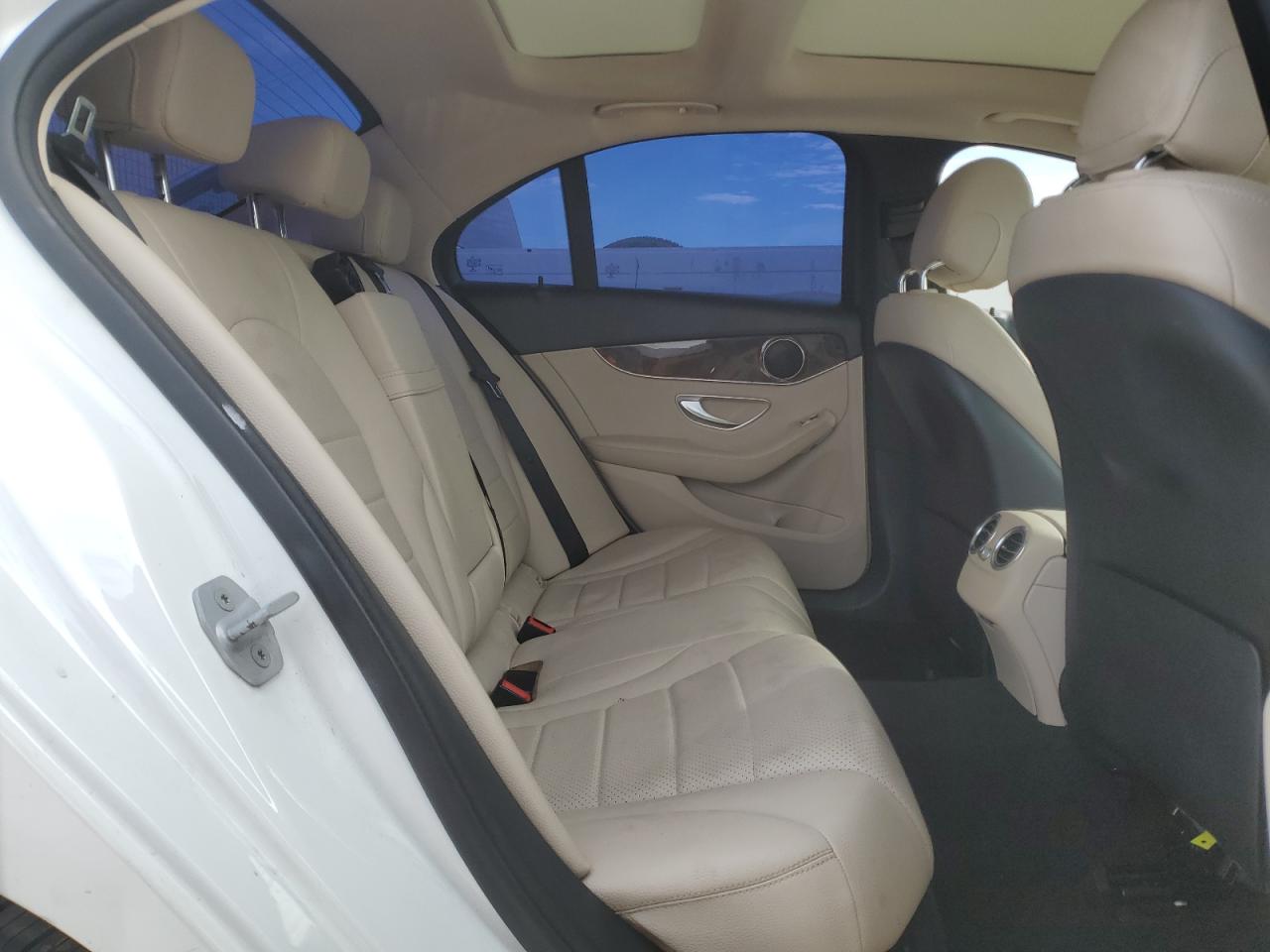 2016 Mercedes-Benz C-klasse - Image 10