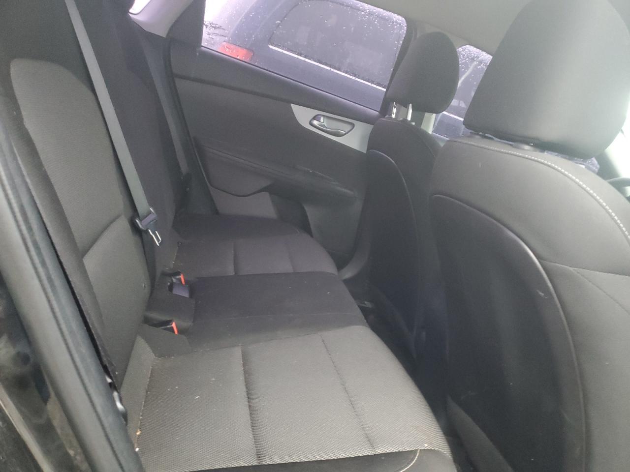 2022 Kia Forte - Image 10