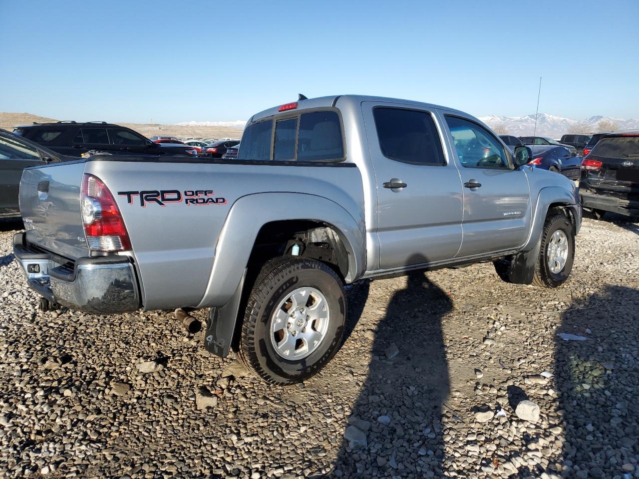 2015 Toyota Tacoma - Image 3