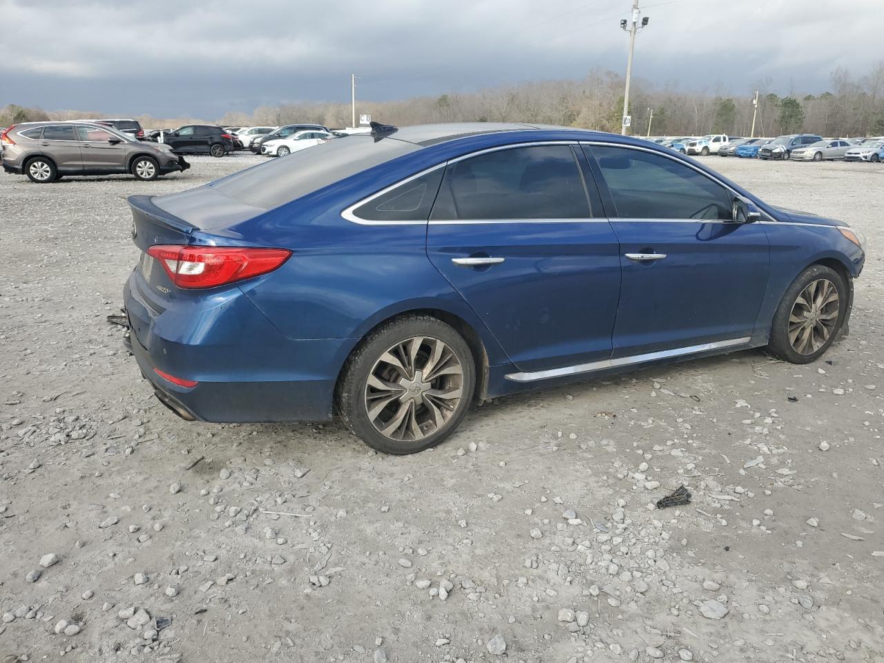 2017 Hyundai Sonata - Image 3