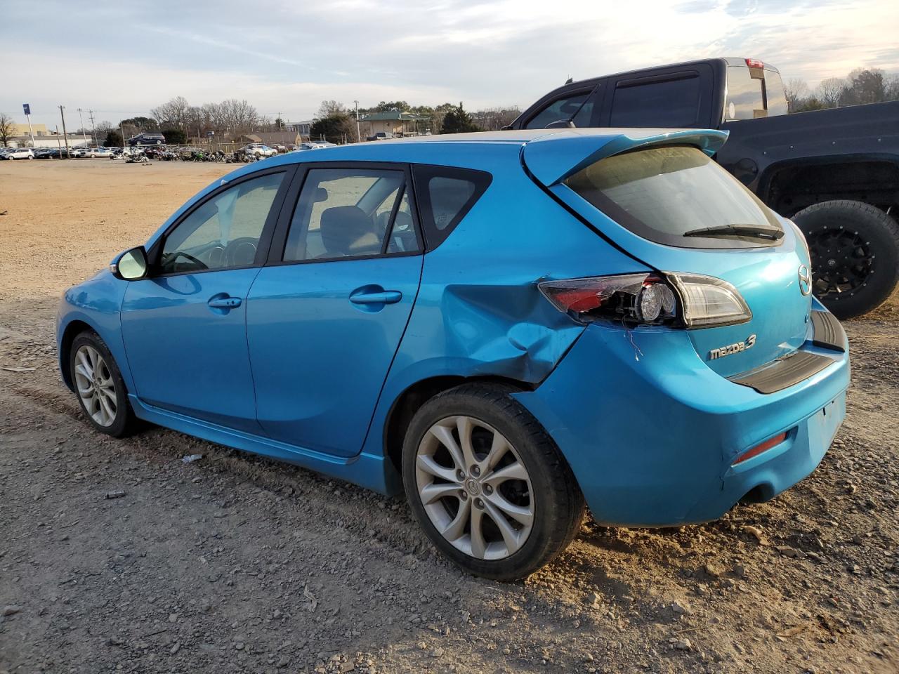 2010 Mazda 3 - Image 2