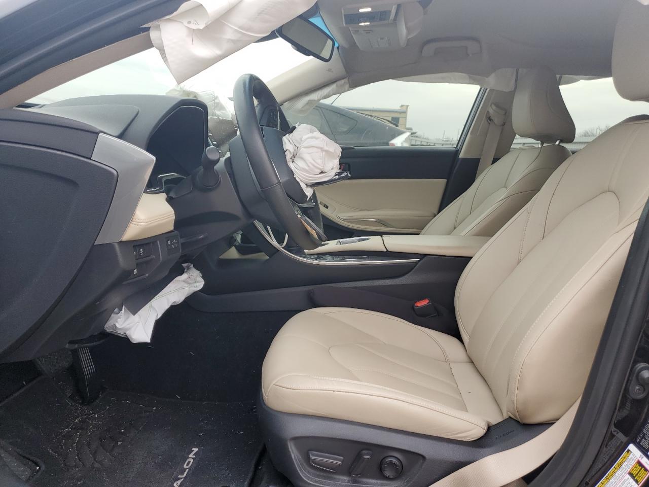 2021 Toyota Avalon - Image 7