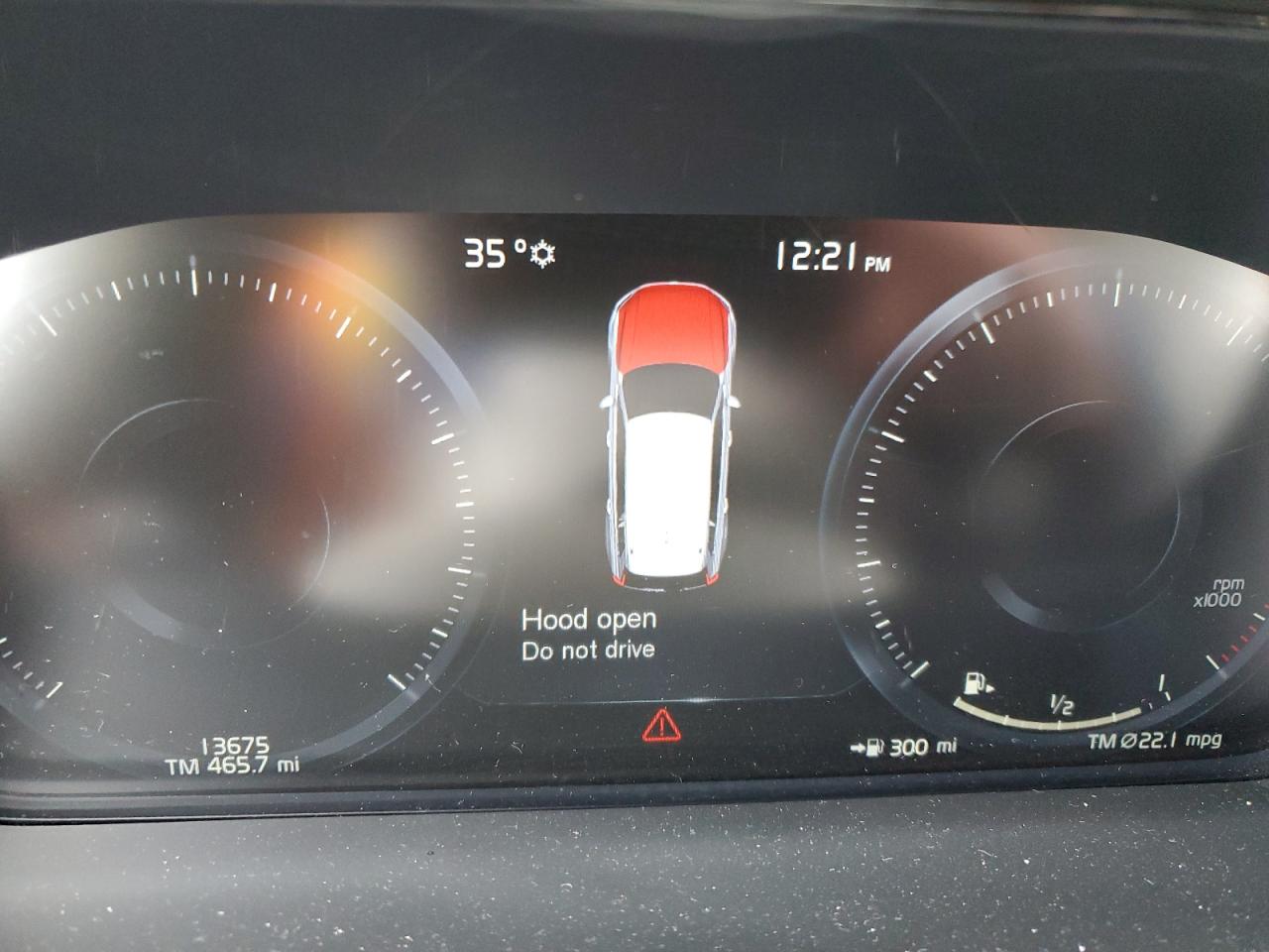 2022 Volvo XC90 - Image 9