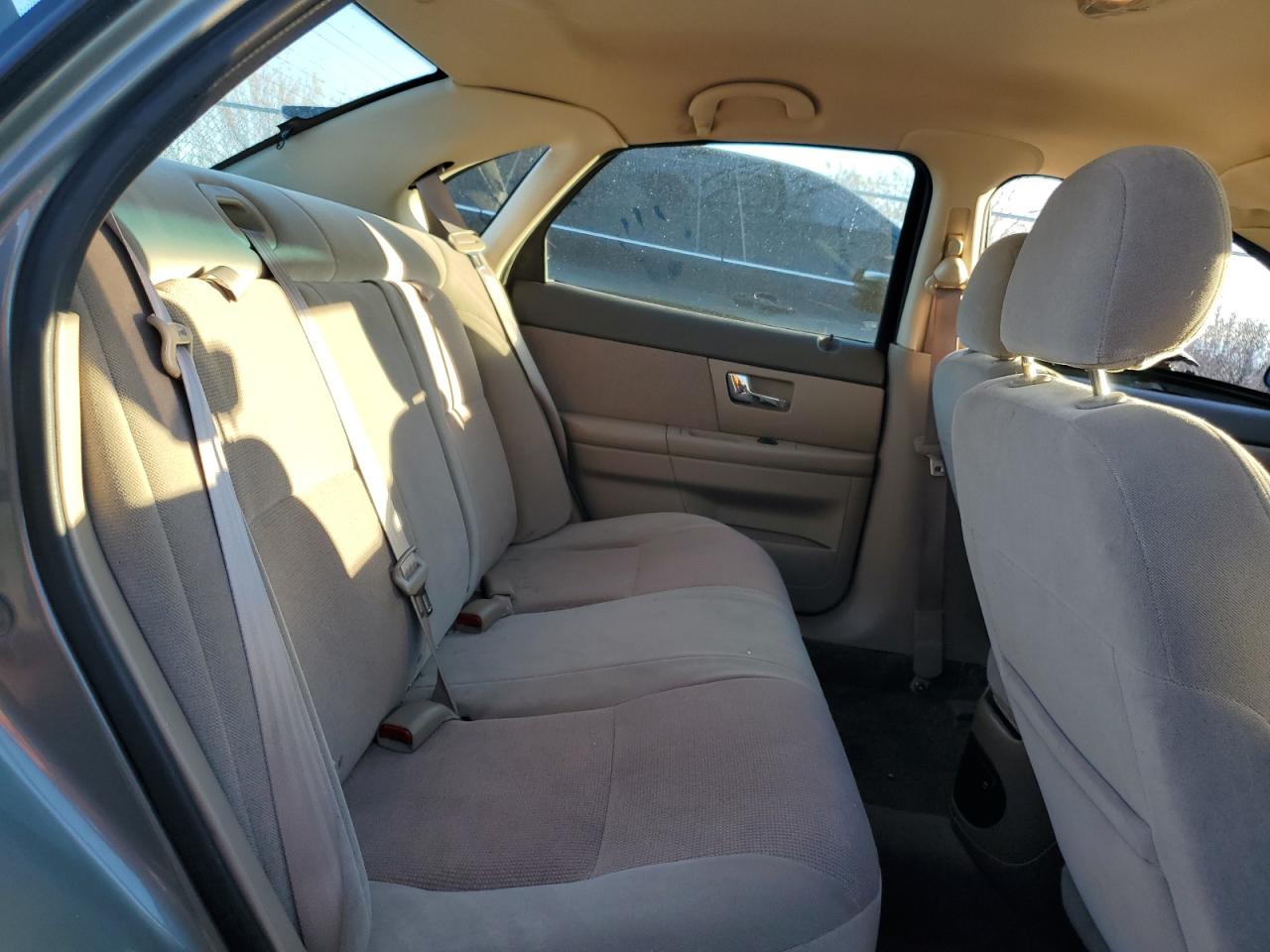 2002 Ford Taurus - Image 10