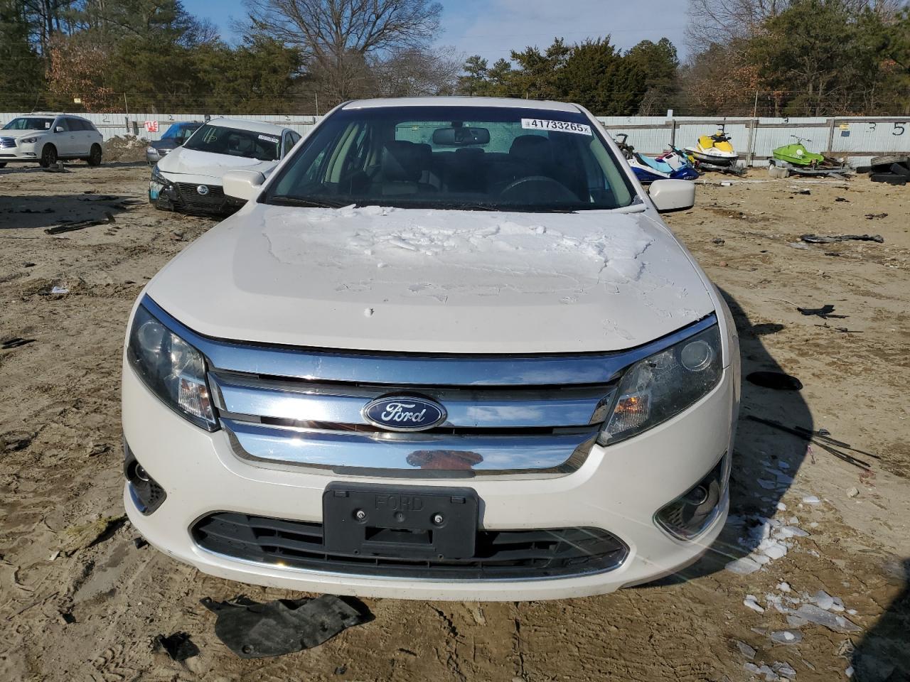 2010 Ford Fusion - Image 5
