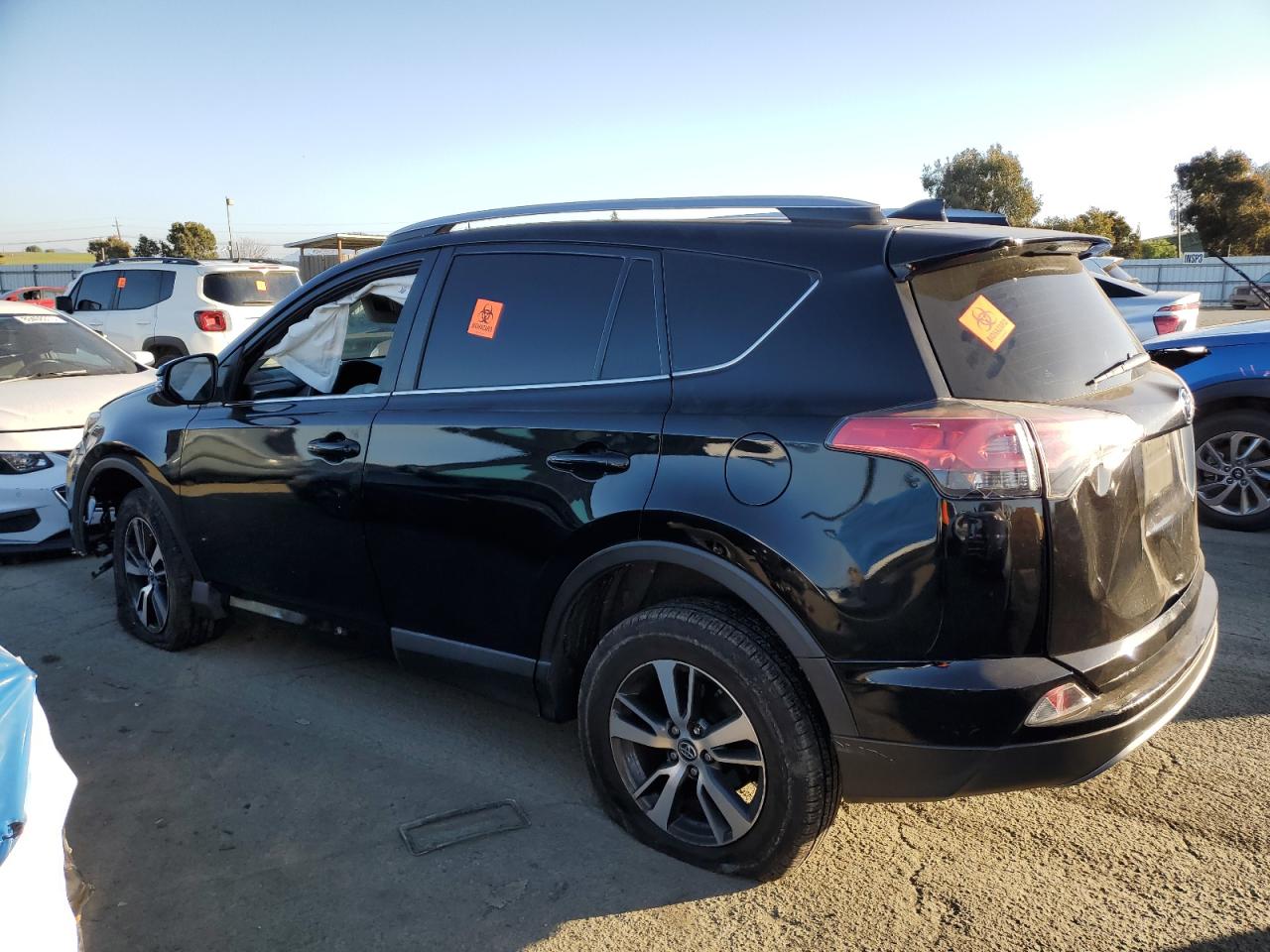 2018 Toyota RAV 4 - Image 2