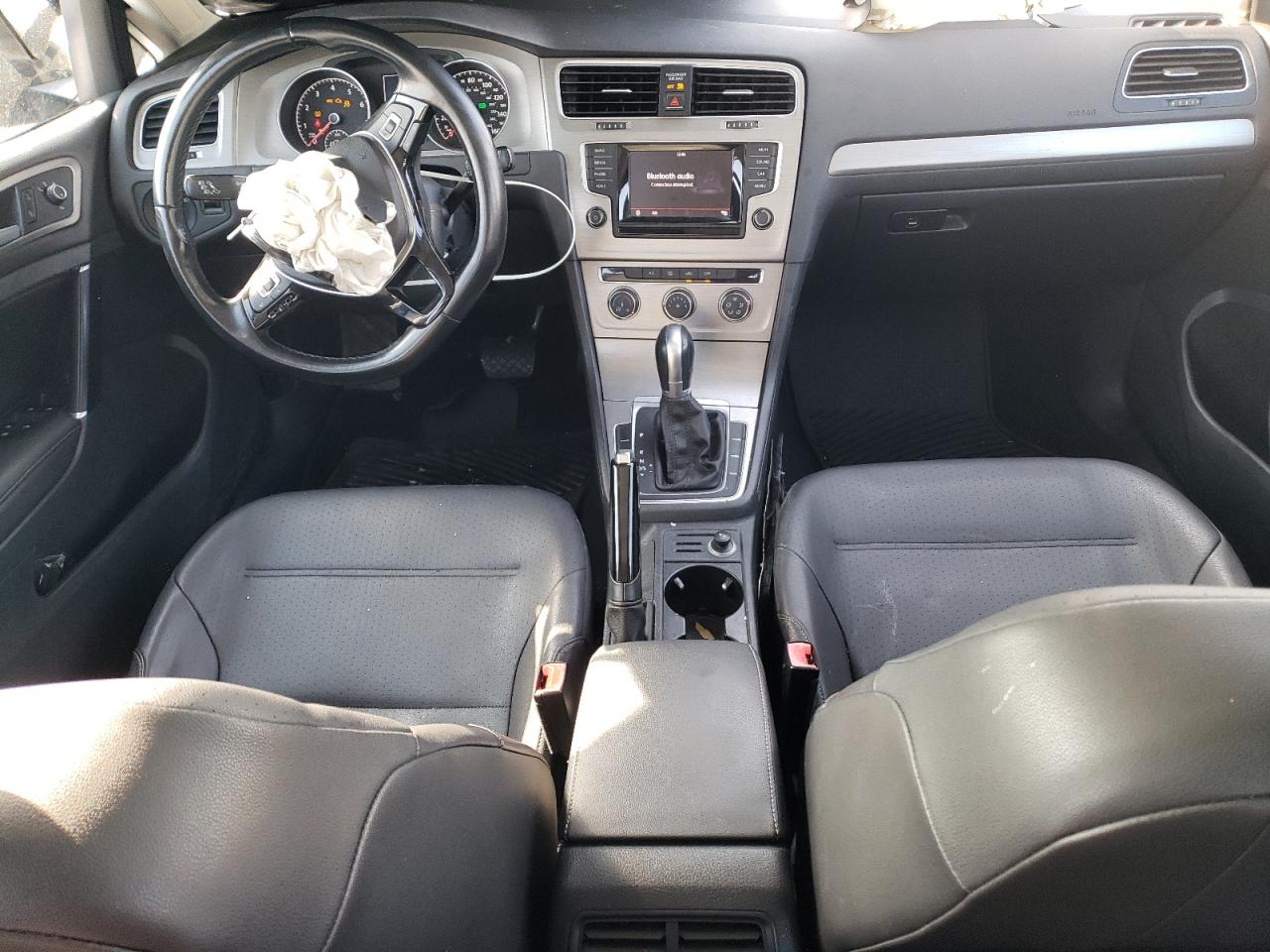 2015 Volkswagen Golf - Image 8