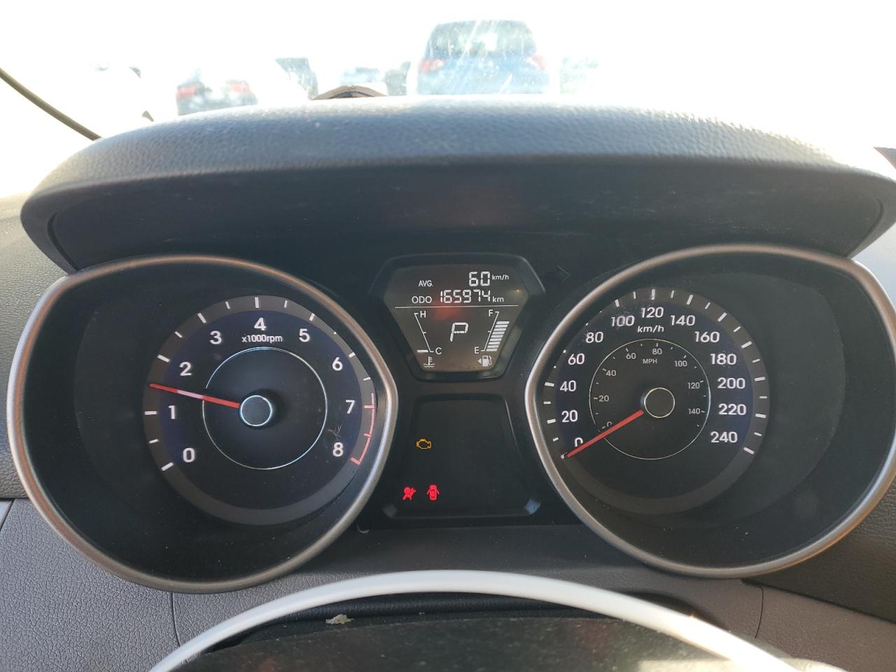 2013 Hyundai Elantra - Image 9
