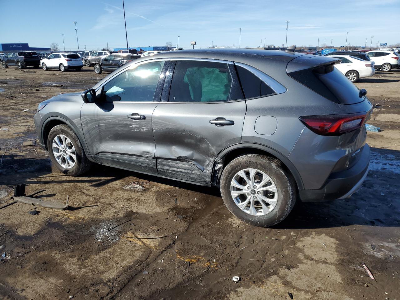 2023 Ford Escape - Image 2