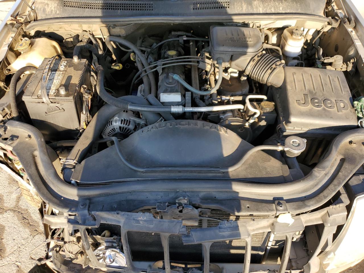 2004 Jeep Grand Cherokee - Image 12